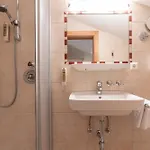 Edelweiss Appartement *