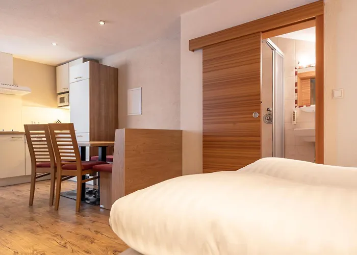 Edelweiss * לאדיס